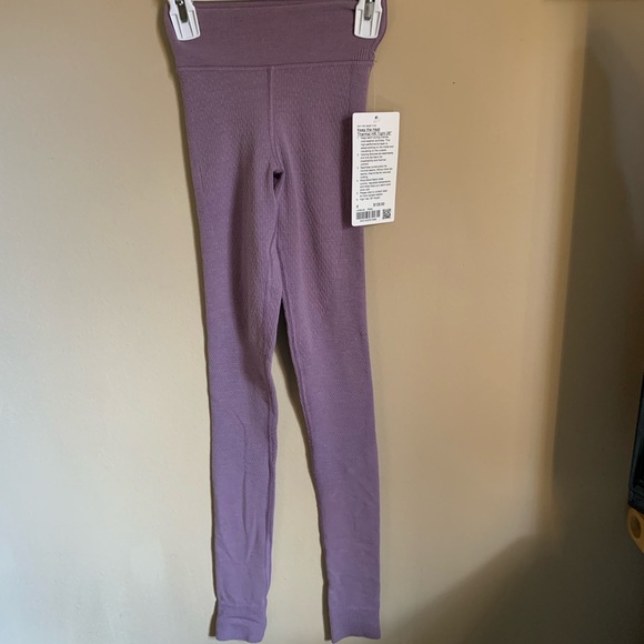 Lululemon Keep the Heat Thermal Tight - Picture 5 of 11